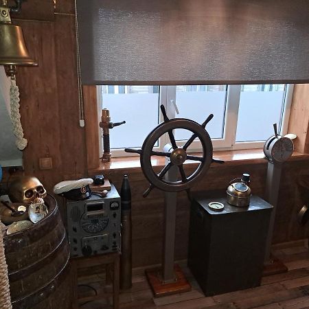 Yacht Club Apartment Liepaja Ngoại thất bức ảnh