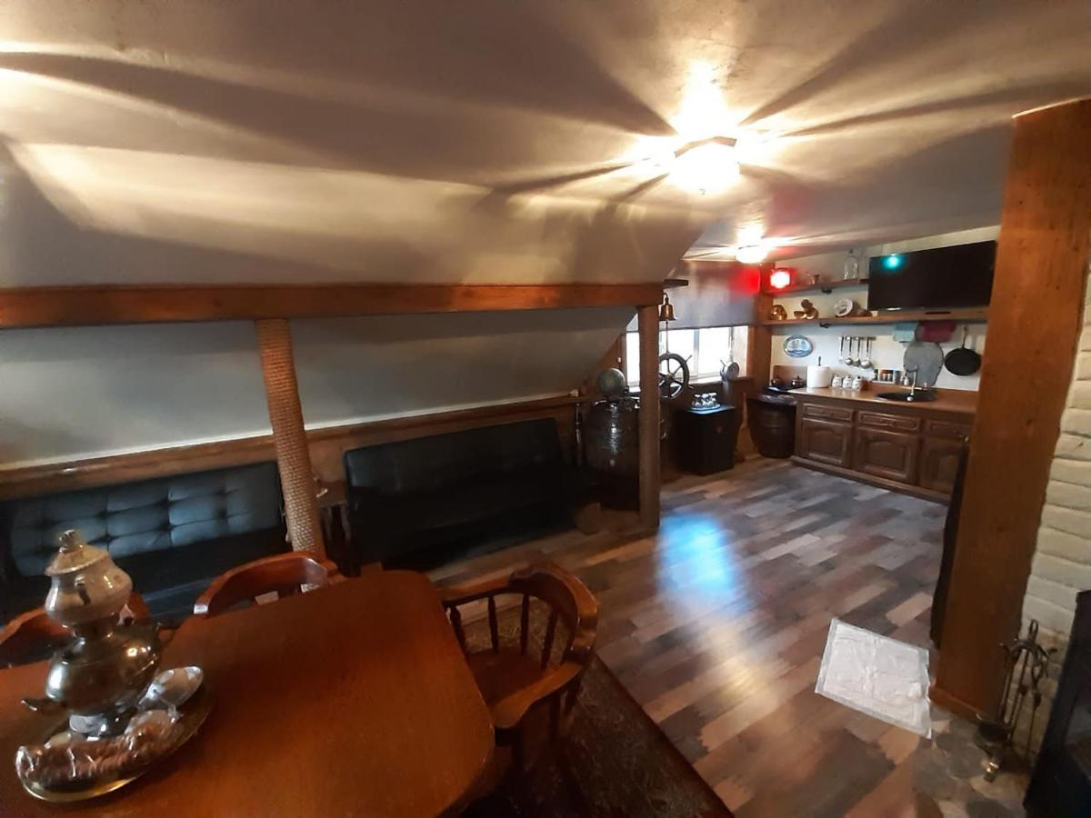 Yacht Club Apartment Liepaja Ngoại thất bức ảnh