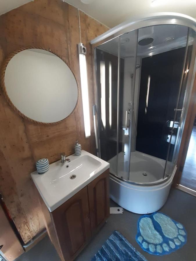 Yacht Club Apartment Liepaja Ngoại thất bức ảnh